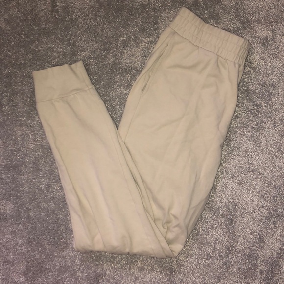 Aritzia | TNA Cream Track Pants - Picture 2 of 2
